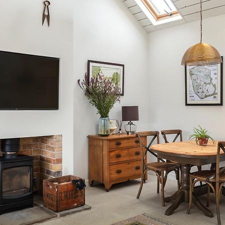 Linseed Barn- Stamford Holiday Cottages 외부 사진